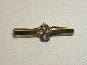 Royal Fusiliers tie slide - Click Image to Close