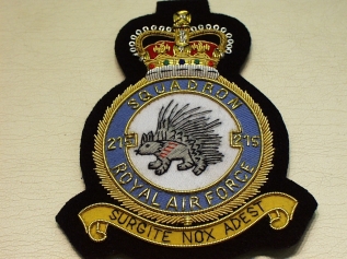 215 Sqdn QC badge - Click Image to Close