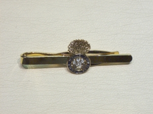 Royal Welch Fusiliers cap badge tie slide - Click Image to Close