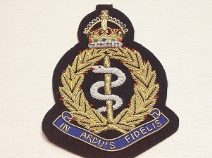 Royal Army Medical Corps In Arduis Fidelis KC blazer badge 121 - Click Image to Close