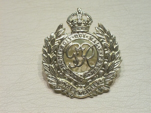 Royal Engineers GV1 cap badge - Click Image to Close
