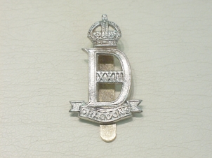 22nd Dragoons cap badge - Click Image to Close