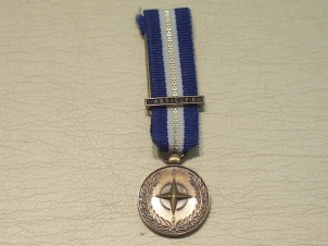 NATO Eagle Assist miniature medal - Click Image to Close