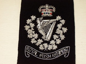 Royal Irish Regiment RHQ blazer badge 144 - Click Image to Close