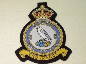 120 Squadron RAF KC blazer badge - Click Image to Close