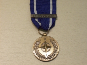 NATO bar Ex-Yugoslavie full size medal - Click Image to Close