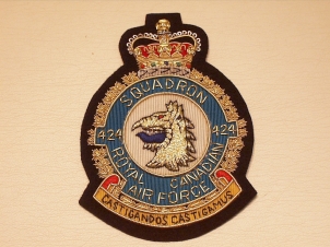424 Squadron RCAF QC blazer badge - Click Image to Close