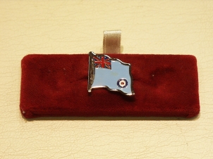 RAF flag lapel pin - Click Image to Close