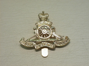 Royal Artillery beret cap badge - Click Image to Close