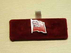 Merchant Navy flag lapel pin - Click Image to Close