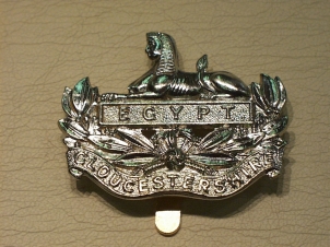 Gloucestershire Regiment cap badge - Click Image to Close