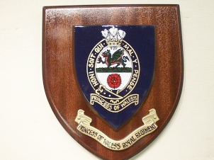 Princess of Wales Royal Regiment hand painted Wall shield - Click Image to Close