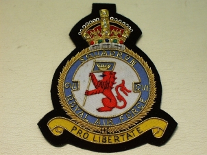106 Squadron RAF KC blazer badge - Click Image to Close