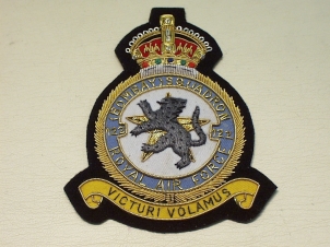 122 Squadron RAF KC blazer badge - Click Image to Close
