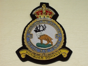 125 (Newfoundland) Squadron RAF KC blazer badge - Click Image to Close
