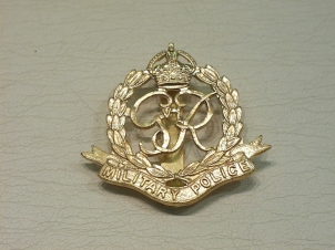 Military Pollice GV1 cap badge - Click Image to Close
