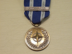 NATO bar Pakistan miniature medal - Click Image to Close