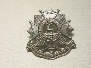 Bedfordshire and Hertfordshaire Regiment cap badge - Click Image to Close
