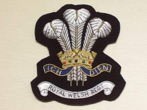 Royal Welsh Regiment with title blazer badge - Click Image to Close
